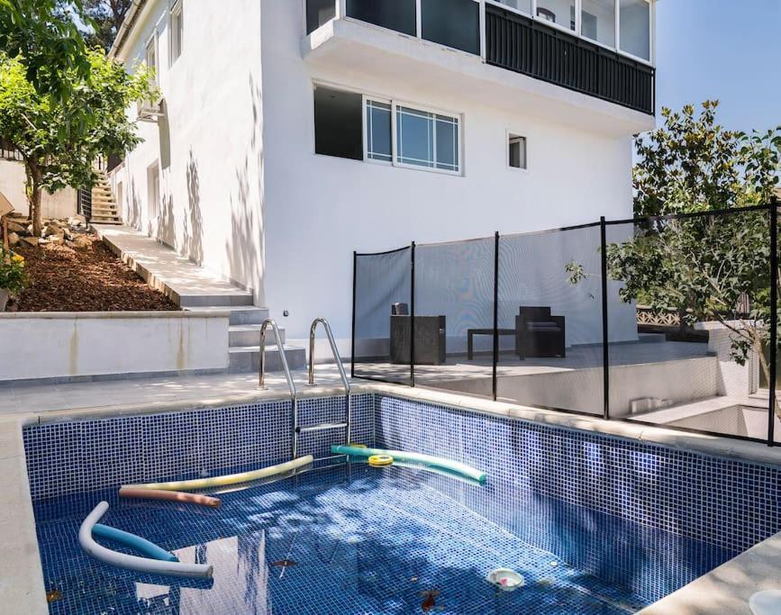 20 Min From Bcn- Charming House W/ Pool & Bbq Area Villa Cervelló Eksteriør billede