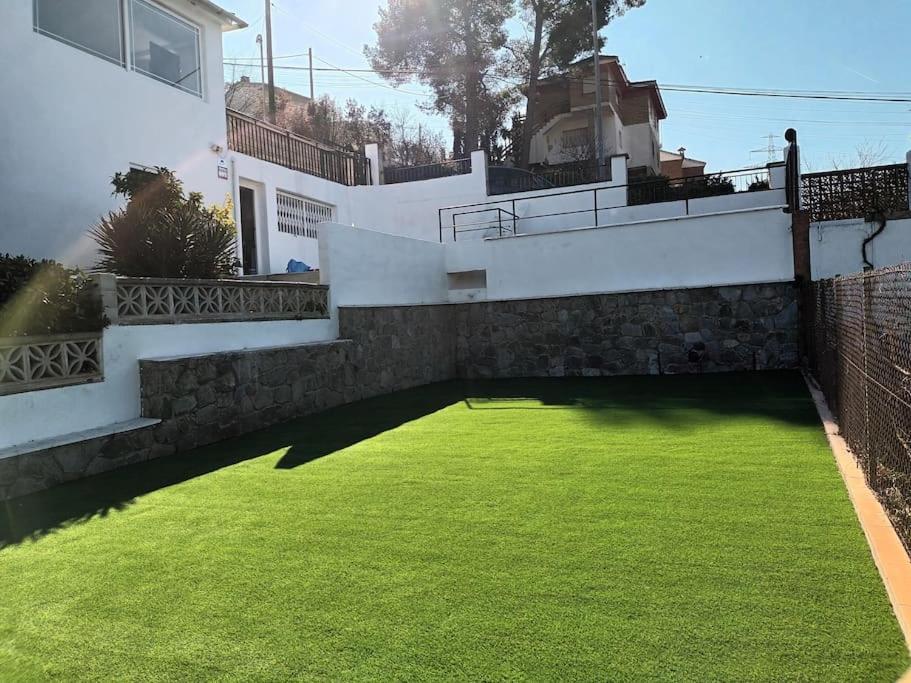 20 Min From Bcn- Charming House W/ Pool & Bbq Area Villa Cervelló Eksteriør billede